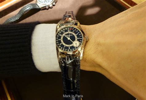 Patek Philippe Calatrava 6000G blue dial hands